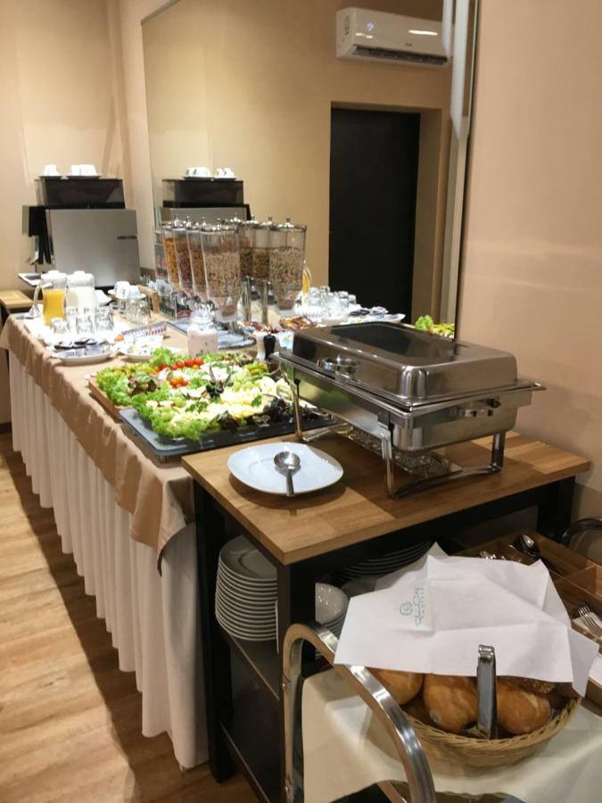 Rheincity Hotel & Boardinghouse ルートウィヒスハーフェン・アム・ライン エクステリア 写真