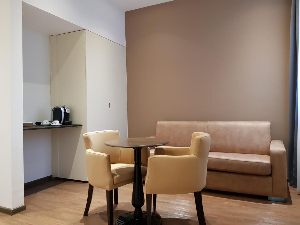 Rheincity Hotel & Boardinghouse ルートウィヒスハーフェン・アム・ライン エクステリア 写真
